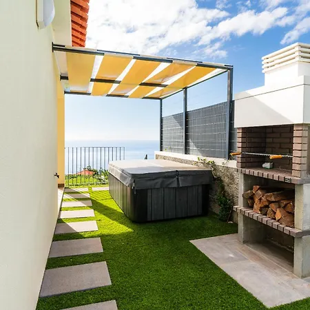 Rosas House, Private House With Jacuzzi And Bbq *