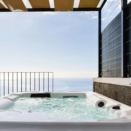 בקתה Rosas House, Private House With Jacuzzi And Bbq