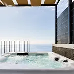 Chalet Rosas House, Private House With Jacuzzi And Bbq