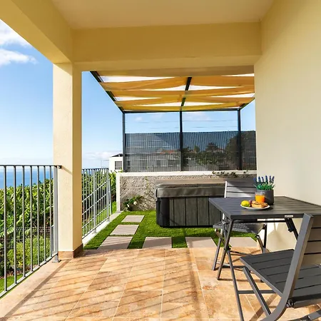 Chalet Rosas House, Private House With Jacuzzi And Bbq *