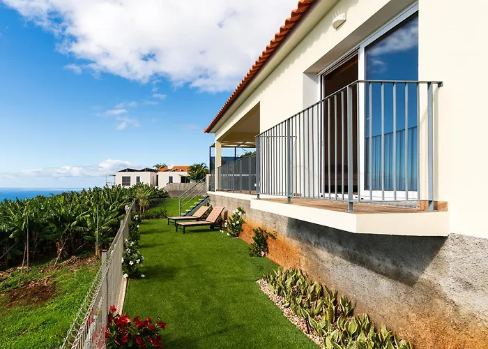 Chalet Rosas House, Private House With Jacuzzi And Bbq