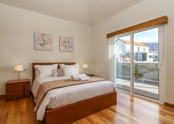 Rosas House, Private House With Jacuzzi And Bbq Chalé Estreito Da Calheta