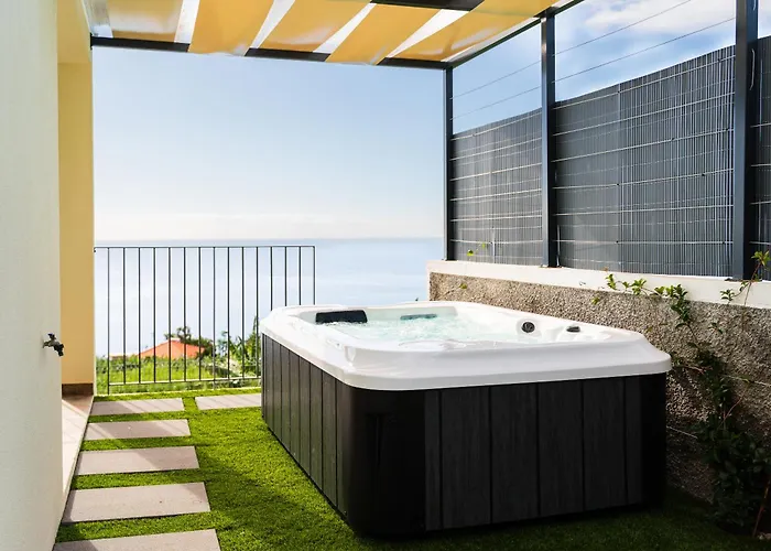 Rosas House, Private House With Jacuzzi And Bbq Chalet *