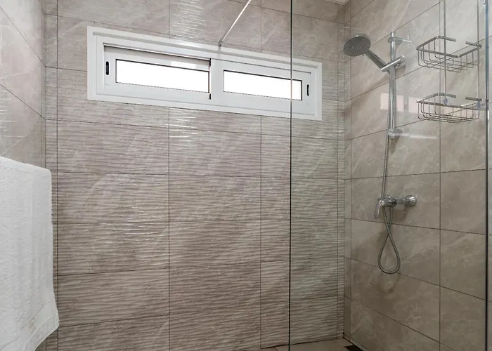 Rosas House, Private House With Jacuzzi And Bbq Chalet